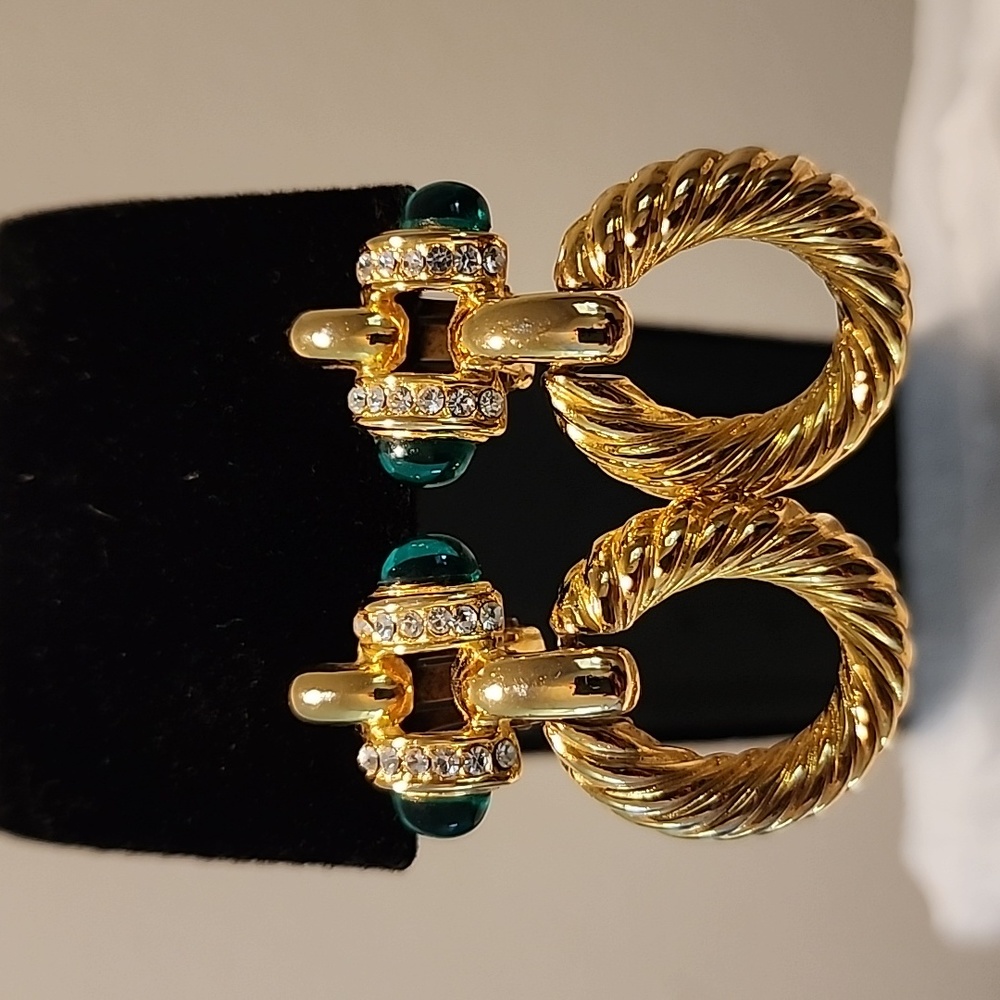Gripoix Cabochon Emerald &  Rhinestones Door Knocker CLIP-ON Earrings